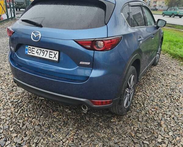 Синий Мазда СХ-5, объемом двигателя 2.5 л и пробегом 137 тыс. км за 19000 $, фото 1 на Automoto.ua