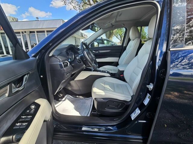 Мазда СХ-5 2018 в Львове на Automoto.ua Синий Мазда СХ-5, объемом двигателя 2.5 л и пробегом 44 тыс. км за 4500 $, фото 9 на Automoto.ua