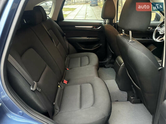 Синий Мазда СХ-5, объемом двигателя 2.49 л и пробегом 97 тыс. км за 18500 $, фото 24 на Automoto.ua