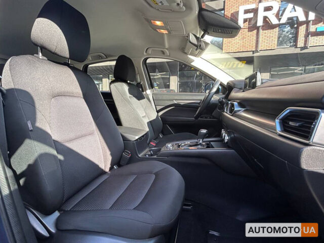 Мазда СХ-5 2018 в Черновцах на Automoto.ua Синий Мазда СХ-5, объемом двигателя 2.5 л и пробегом 26 тыс. км за 19400 $, фото 14 на Automoto.ua