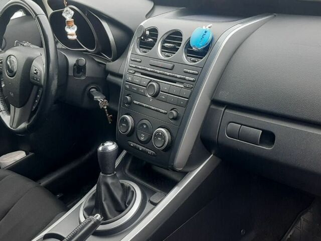 Білий Мазда СХ-7, об'ємом двигуна 2.2 л та пробігом 197 тис. км за 9900 $, фото 6 на Automoto.ua