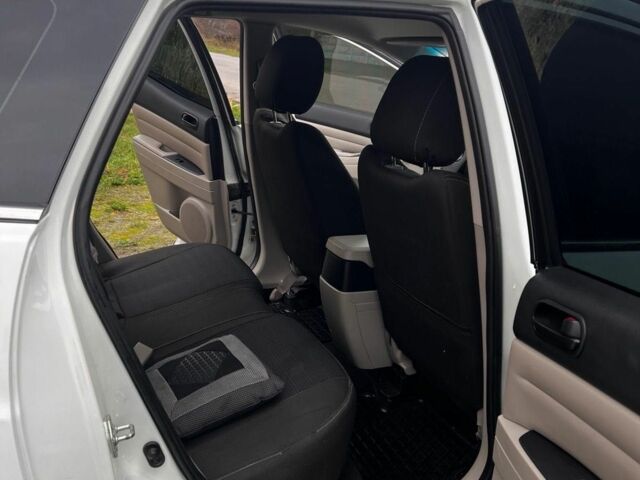 Білий Мазда СХ-7, об'ємом двигуна 2.5 л та пробігом 247 тис. км за 9300 $, фото 11 на Automoto.ua