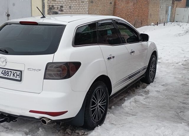 Белый Мазда СХ-7, объемом двигателя 2.5 л и пробегом 286 тыс. км за 10200 $, фото 5 на Automoto.ua