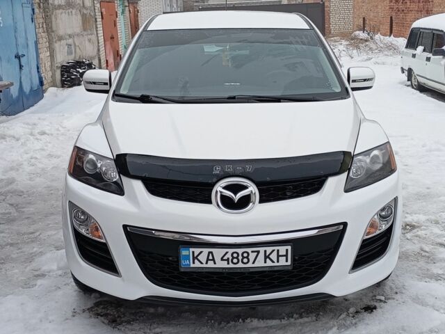 Белый Мазда СХ-7, объемом двигателя 2.5 л и пробегом 286 тыс. км за 10200 $, фото 1 на Automoto.ua