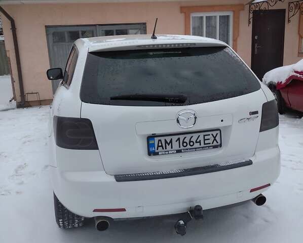 Белый Мазда СХ-7, объемом двигателя 2.26 л и пробегом 140 тыс. км за 7000 $, фото 8 на Automoto.ua