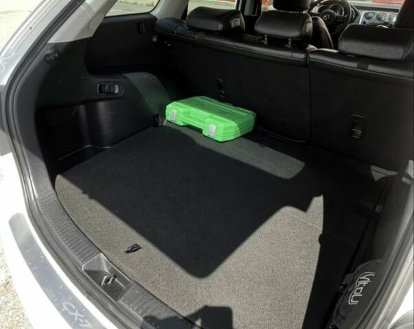 Білий Мазда СХ-7, об'ємом двигуна 2.3 л та пробігом 191 тис. км за 6800 $, фото 11 на Automoto.ua