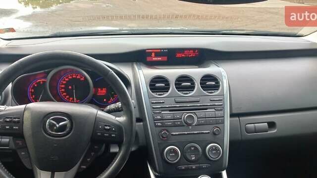 Белый Мазда СХ-7, объемом двигателя 2.2 л и пробегом 194 тыс. км за 10400 $, фото 19 на Automoto.ua