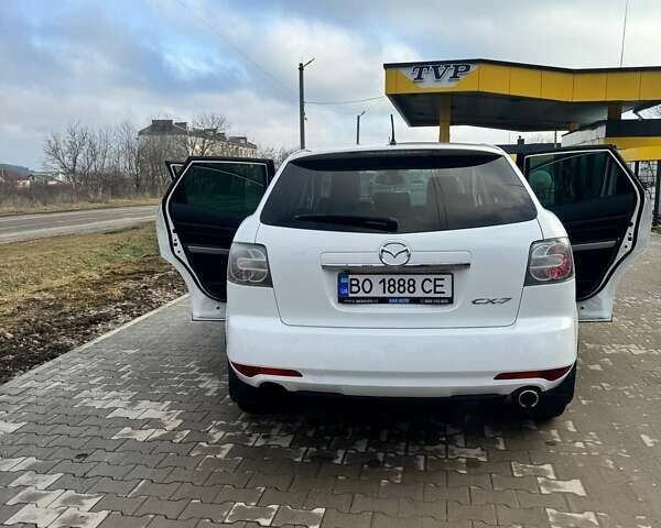Білий Мазда СХ-7, об'ємом двигуна 2.2 л та пробігом 228 тис. км за 10000 $, фото 3 на Automoto.ua