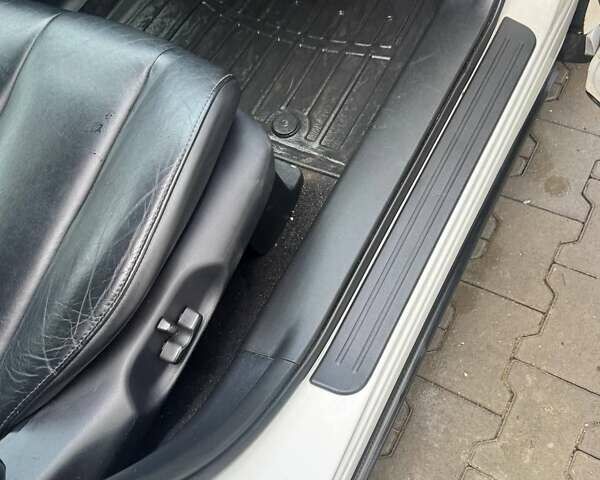 Білий Мазда СХ-7, об'ємом двигуна 2.2 л та пробігом 228 тис. км за 10000 $, фото 18 на Automoto.ua