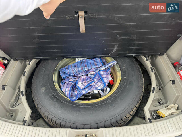 Белый Мазда СХ-7, объемом двигателя 2.3 л и пробегом 297 тыс. км за 4500 $, фото 5 на Automoto.ua