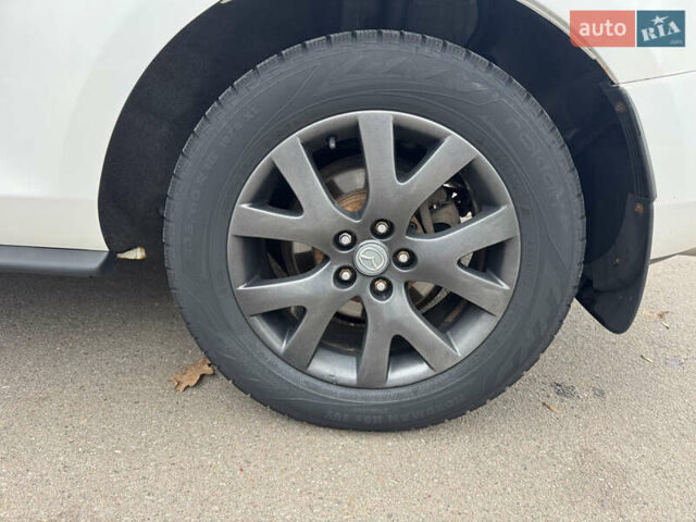 Белый Мазда СХ-7, объемом двигателя 2.3 л и пробегом 297 тыс. км за 4500 $, фото 13 на Automoto.ua