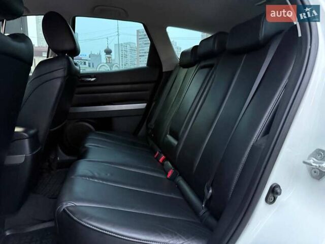Білий Мазда СХ-7, об'ємом двигуна 2.18 л та пробігом 226 тис. км за 9690 $, фото 10 на Automoto.ua