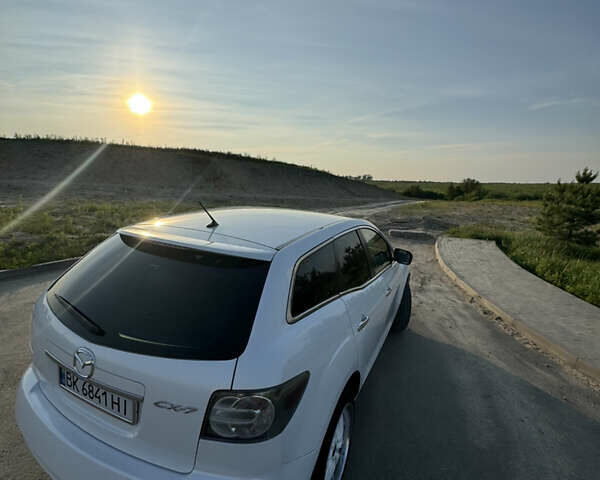 Мазда СХ-7 2010 в Ровно на Automoto.ua Белый Мазда СХ-7, объемом двигателя 2.18 л и пробегом 181 тыс. км за 10800 $, фото 9 на Automoto.ua