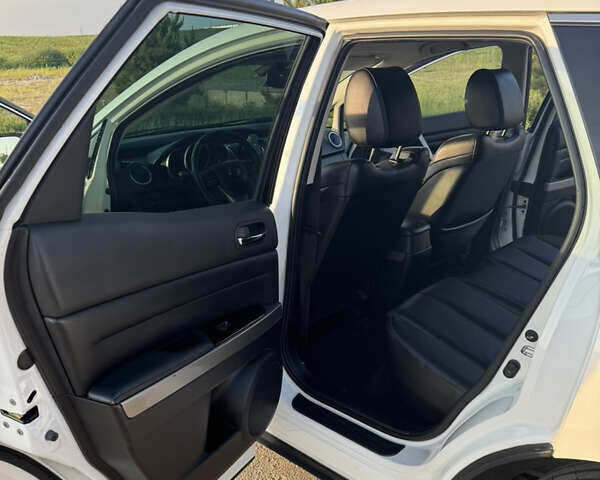 Мазда СХ-7 2010 в Ровно на Automoto.ua Белый Мазда СХ-7, объемом двигателя 2.18 л и пробегом 181 тыс. км за 10800 $, фото 17 на Automoto.ua