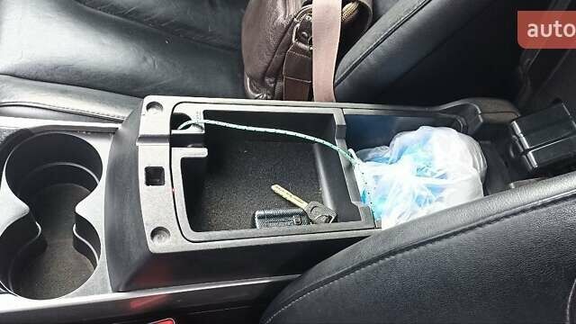 Белый Мазда СХ-7, объемом двигателя 2.26 л и пробегом 193 тыс. км за 8500 $, фото 35 на Automoto.ua