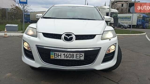 Белый Мазда СХ-7, объемом двигателя 2.26 л и пробегом 193 тыс. км за 8500 $, фото 4 на Automoto.ua