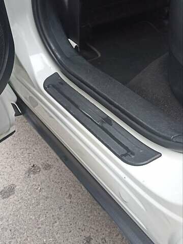 Белый Мазда СХ-7, объемом двигателя 2.26 л и пробегом 193 тыс. км за 8500 $, фото 18 на Automoto.ua