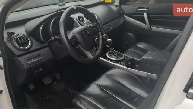 Белый Мазда СХ-7, объемом двигателя 2.26 л и пробегом 165 тыс. км за 8700 $, фото 13 на Automoto.ua