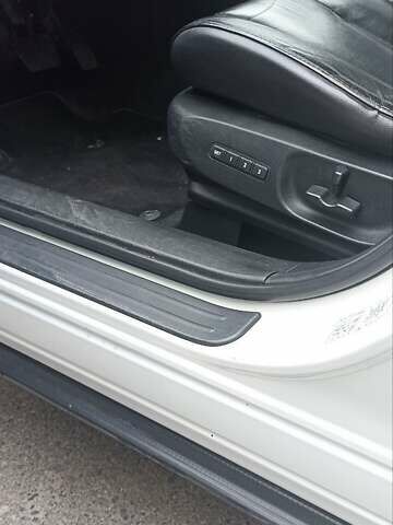 Белый Мазда СХ-7, объемом двигателя 2.26 л и пробегом 193 тыс. км за 8500 $, фото 19 на Automoto.ua