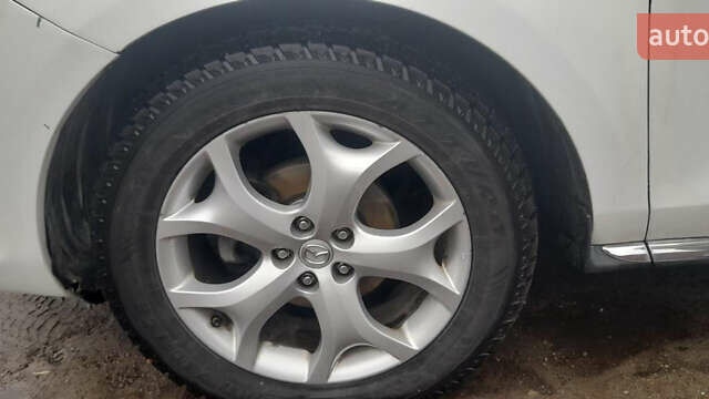 Белый Мазда СХ-7, объемом двигателя 2.26 л и пробегом 165 тыс. км за 8700 $, фото 18 на Automoto.ua