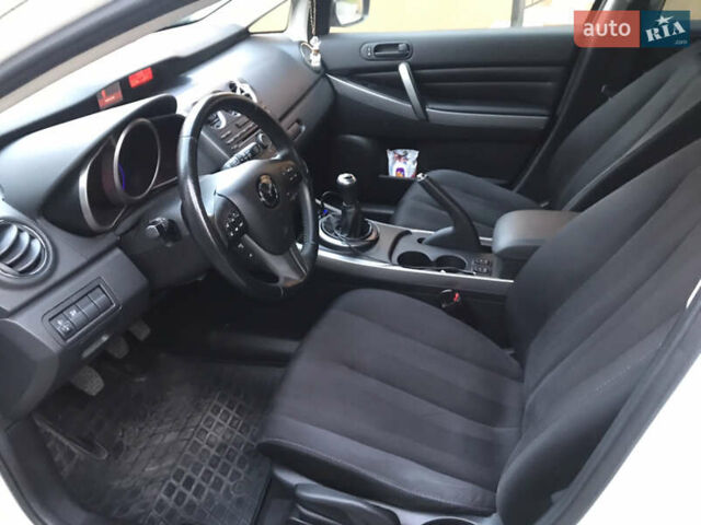 Білий Мазда СХ-7, об'ємом двигуна 2.2 л та пробігом 285 тис. км за 9500 $, фото 12 на Automoto.ua