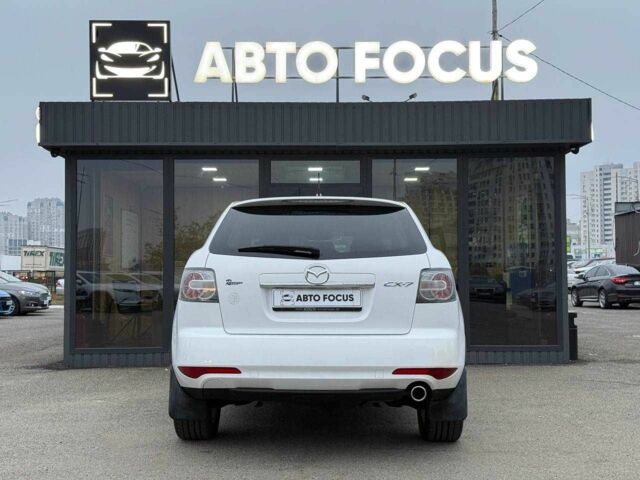 Білий Мазда СХ-7, об'ємом двигуна 2.2 л та пробігом 226 тис. км за 9690 $, фото 5 на Automoto.ua