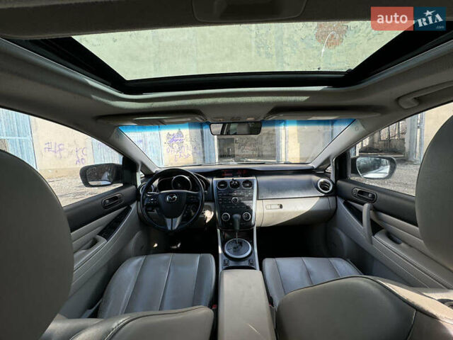 Білий Мазда СХ-7, об'ємом двигуна 2.49 л та пробігом 350 тис. км за 8200 $, фото 40 на Automoto.ua