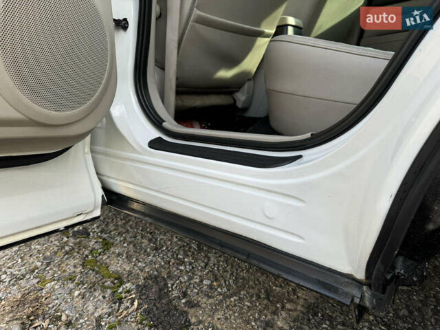 Білий Мазда СХ-7, об'ємом двигуна 2.49 л та пробігом 350 тис. км за 8200 $, фото 23 на Automoto.ua