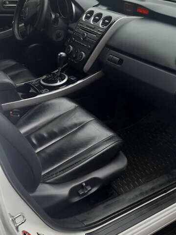 Белый Мазда СХ-7, объемом двигателя 2.26 л и пробегом 165 тыс. км за 8700 $, фото 9 на Automoto.ua