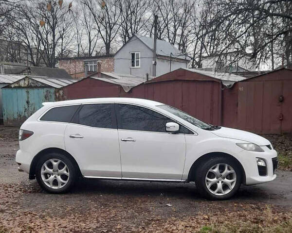 Белый Мазда СХ-7, объемом двигателя 2.26 л и пробегом 165 тыс. км за 8700 $, фото 2 на Automoto.ua