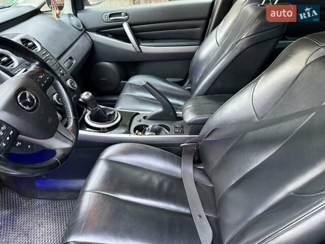 Белый Мазда СХ-7, объемом двигателя 2.18 л и пробегом 229 тыс. км за 10500 $, фото 19 на Automoto.ua