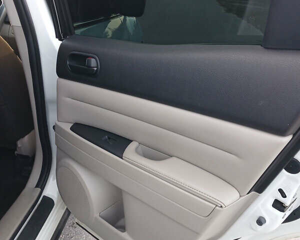 Білий Мазда СХ-7, об'ємом двигуна 2.49 л та пробігом 247 тис. км за 9300 $, фото 15 на Automoto.ua