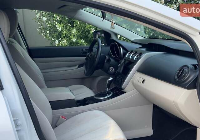 Мазда СХ-7 2011 в Одессе на Automoto.ua Белый Мазда СХ-7, объемом двигателя 2.5 л и пробегом 281 тыс. км за 9000 $, фото 11 на Automoto.ua