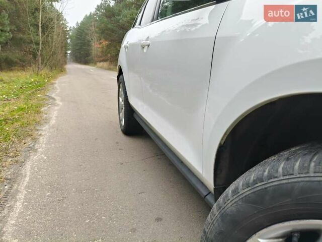 Белый Мазда СХ-7, объемом двигателя 2.18 л и пробегом 168 тыс. км за 10600 $, фото 15 на Automoto.ua