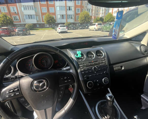 Белый Мазда СХ-7, объемом двигателя 2.2 л и пробегом 230 тыс. км за 8900 $, фото 7 на Automoto.ua