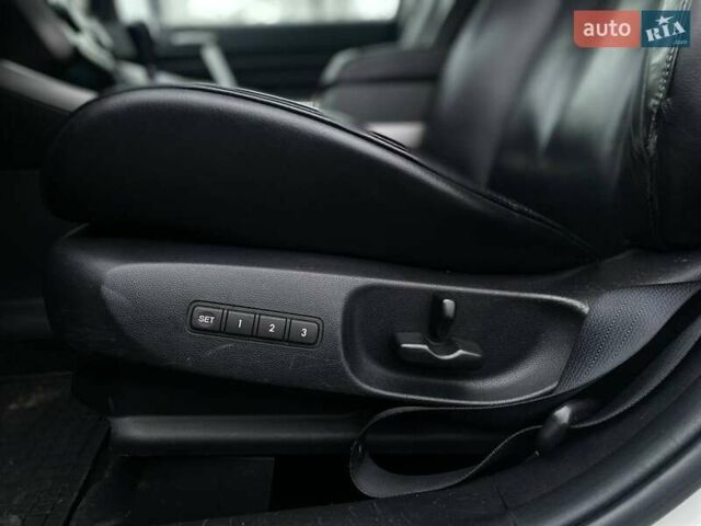 Білий Мазда СХ-7, об'ємом двигуна 2.3 л та пробігом 218 тис. км за 7990 $, фото 20 на Automoto.ua