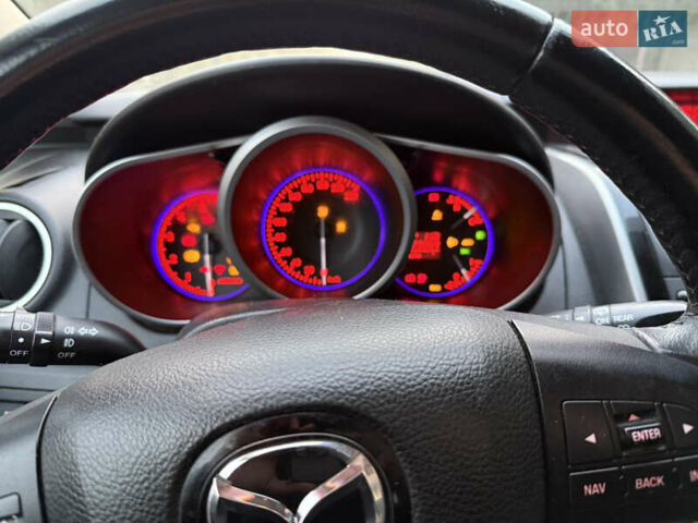 Белый Мазда СХ-7, объемом двигателя 2.18 л и пробегом 229 тыс. км за 10500 $, фото 25 на Automoto.ua