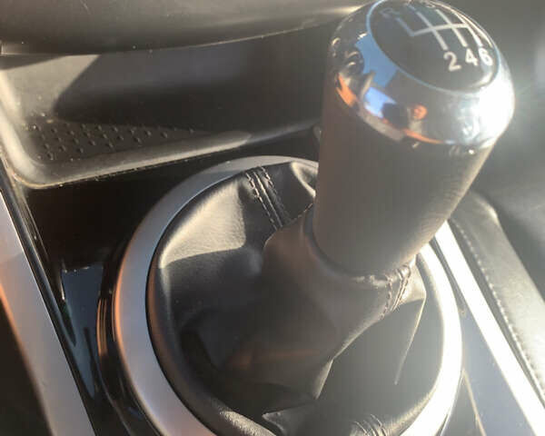 Белый Мазда СХ-7, объемом двигателя 2.2 л и пробегом 185 тыс. км за 9500 $, фото 19 на Automoto.ua