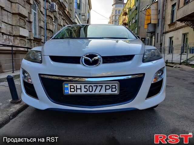Белый Мазда СХ-7, объемом двигателя 2.3 л и пробегом 173 тыс. км за 9500 $, фото 2 на Automoto.ua
