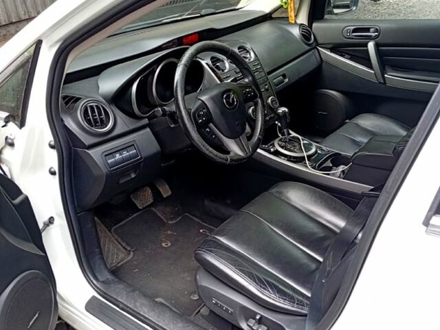 Белый Мазда СХ-7, объемом двигателя 2.3 л и пробегом 175 тыс. км за 8300 $, фото 1 на Automoto.ua