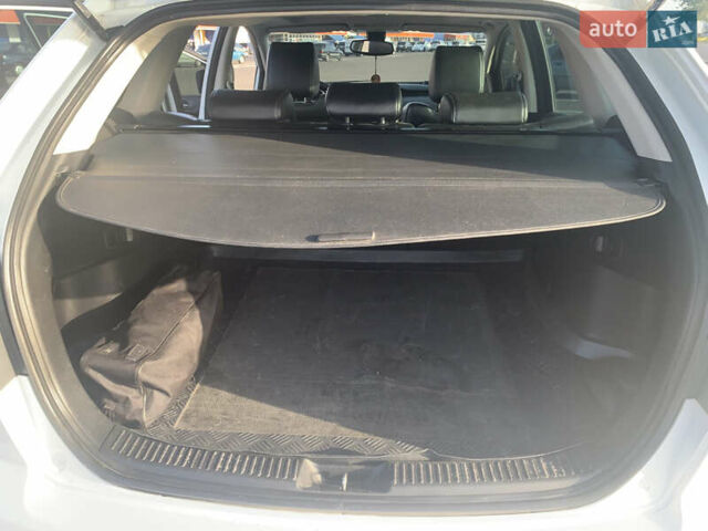 Белый Мазда СХ-7, объемом двигателя 2.2 л и пробегом 185 тыс. км за 9500 $, фото 13 на Automoto.ua