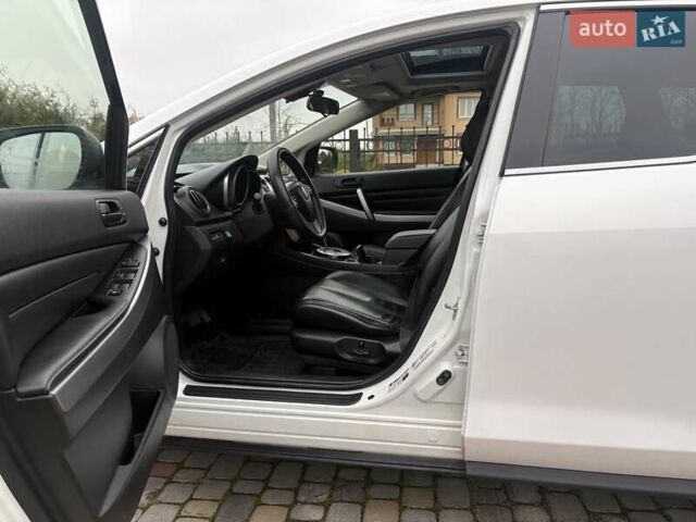 Белый Мазда СХ-7, объемом двигателя 2.49 л и пробегом 151 тыс. км за 10900 $, фото 6 на Automoto.ua