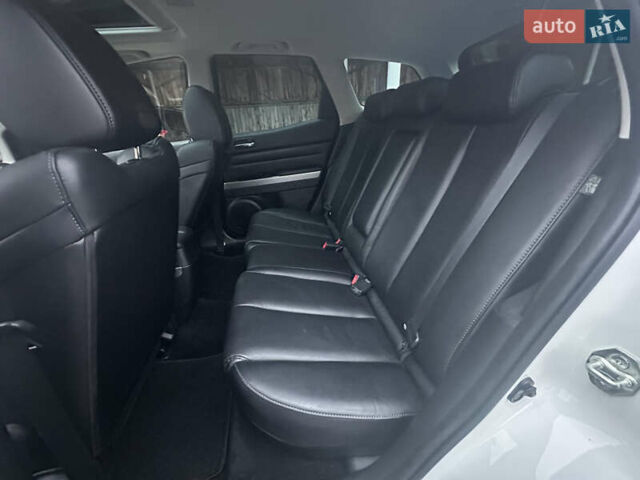 Білий Мазда СХ-7, об'ємом двигуна 2.2 л та пробігом 243 тис. км за 10999 $, фото 32 на Automoto.ua