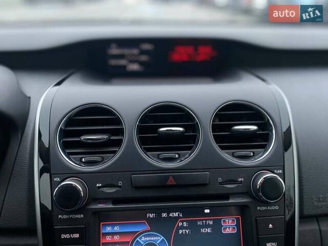 Білий Мазда СХ-7, об'ємом двигуна 2.3 л та пробігом 218 тис. км за 7990 $, фото 38 на Automoto.ua