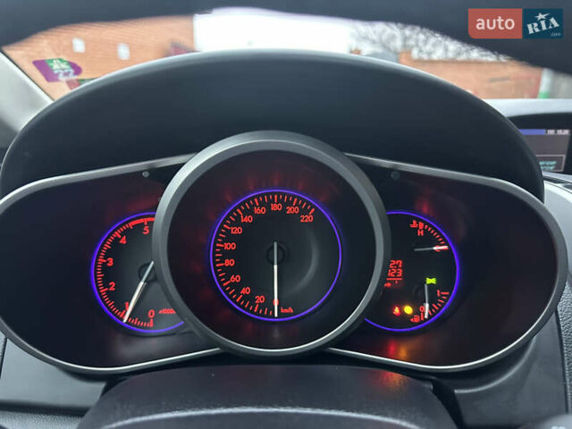 Білий Мазда СХ-7, об'ємом двигуна 2.2 л та пробігом 243 тис. км за 10999 $, фото 40 на Automoto.ua