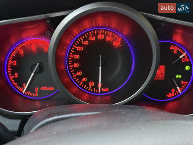 Белый Мазда СХ-7, объемом двигателя 2.18 л и пробегом 229 тыс. км за 10500 $, фото 30 на Automoto.ua