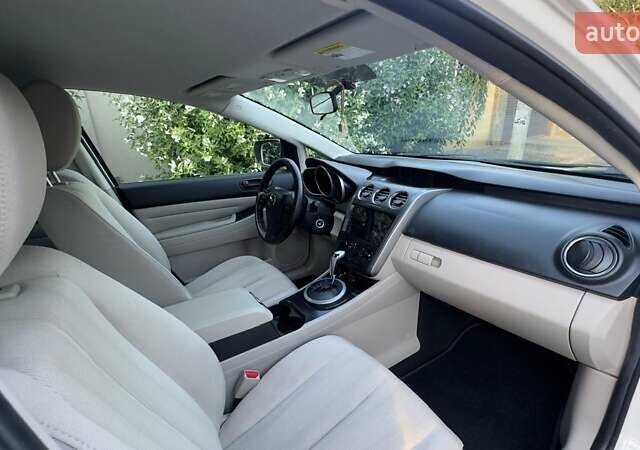 Мазда СХ-7 2011 в Одессе на Automoto.ua Белый Мазда СХ-7, объемом двигателя 2.5 л и пробегом 281 тыс. км за 9000 $, фото 17 на Automoto.ua