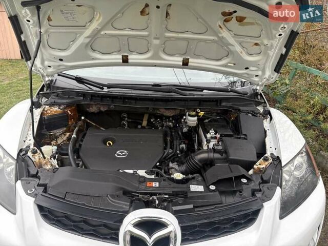 Белый Мазда СХ-7, объемом двигателя 2.49 л и пробегом 151 тыс. км за 10900 $, фото 10 на Automoto.ua