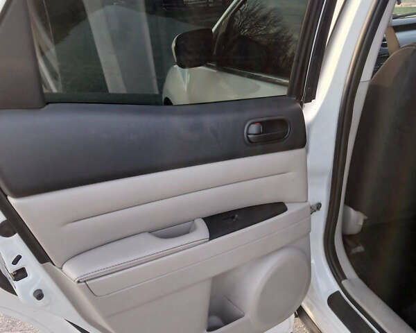 Білий Мазда СХ-7, об'ємом двигуна 2.49 л та пробігом 247 тис. км за 9300 $, фото 14 на Automoto.ua