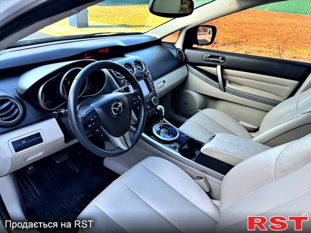 Білий Мазда СХ-7, об'ємом двигуна 25 л та пробігом 59 тис. км за 13500 $, фото 7 на Automoto.ua